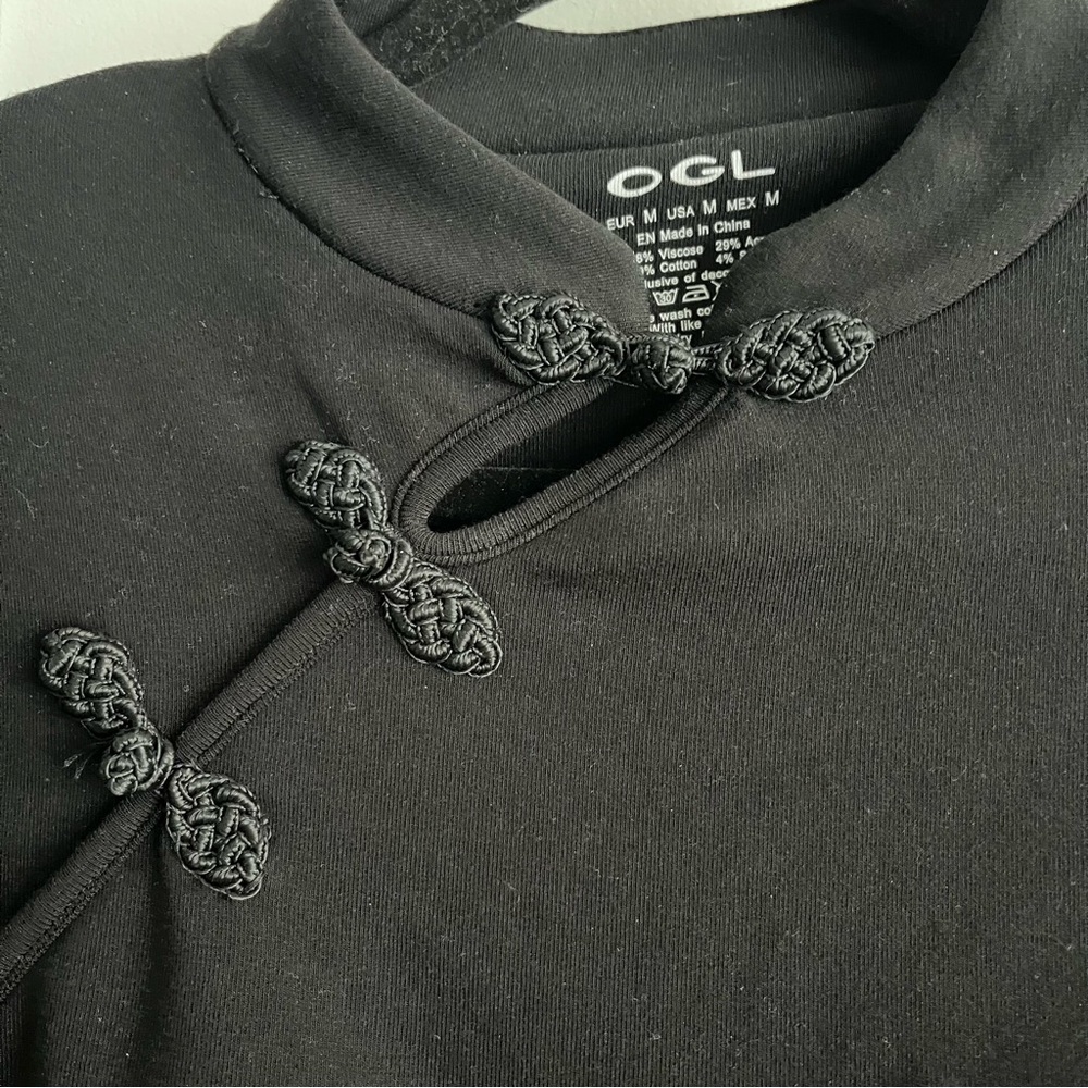 OGL Mandarin Collar Asymmetric Frog Button Brami Top Sz M - Picture 4 of 7
